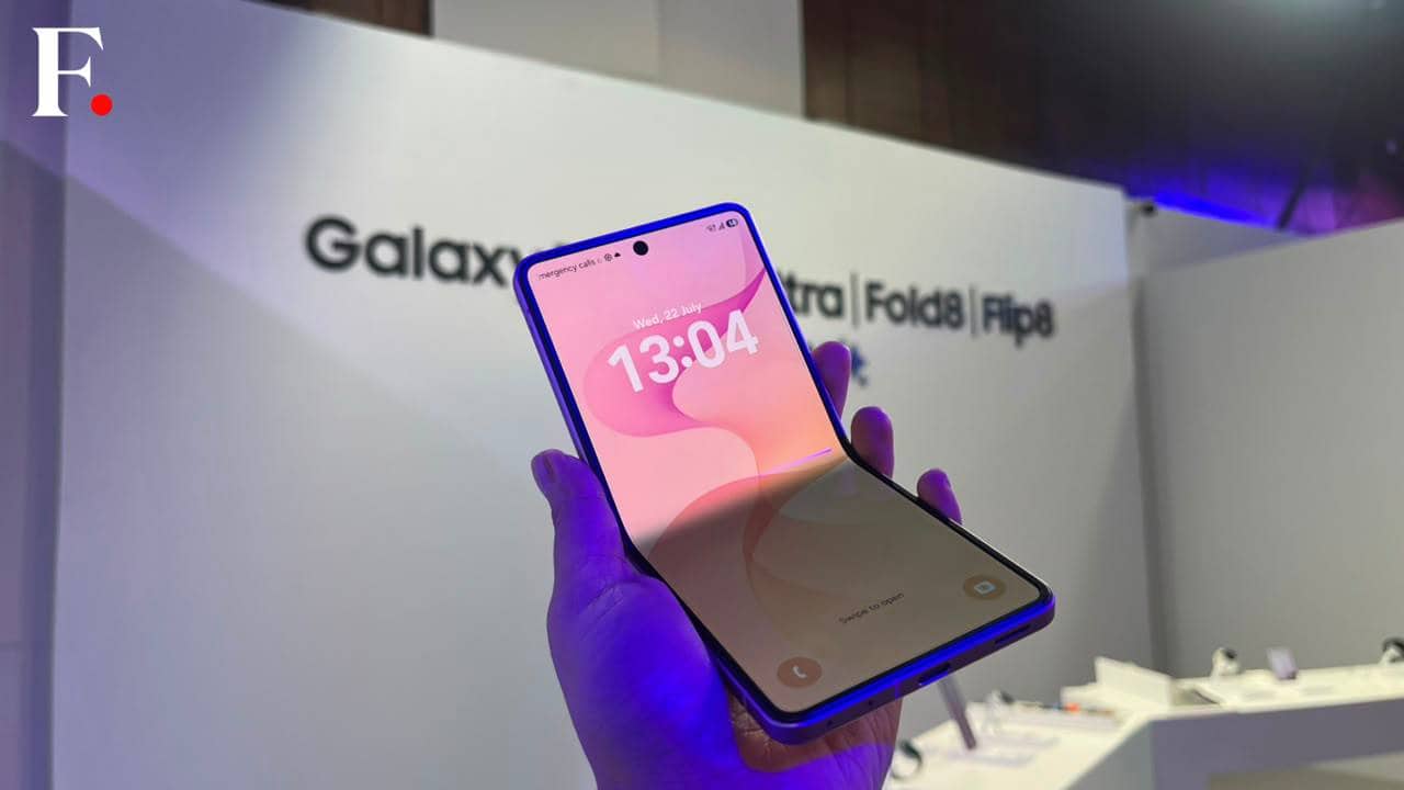 Samsung Galaxy Flip 8