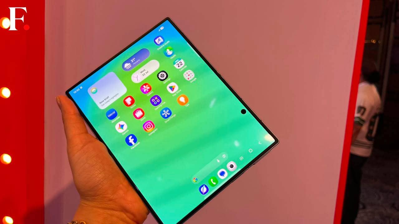 Samsung Galaxy Fold 8