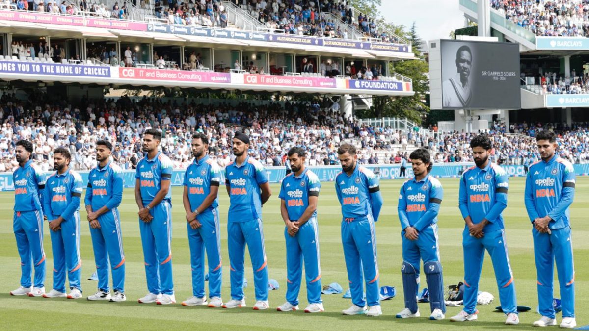 India and England players don black armbands, observe minute's silence at Lord's to honour Sir Garfield Sobers