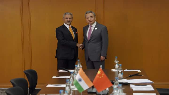 Jaishankar meets China's Wang Yi, flags trade imbalances & supply chain concerns Jaishankar meets China's Wang Yi, flags trade imbalances & supply chain concerns