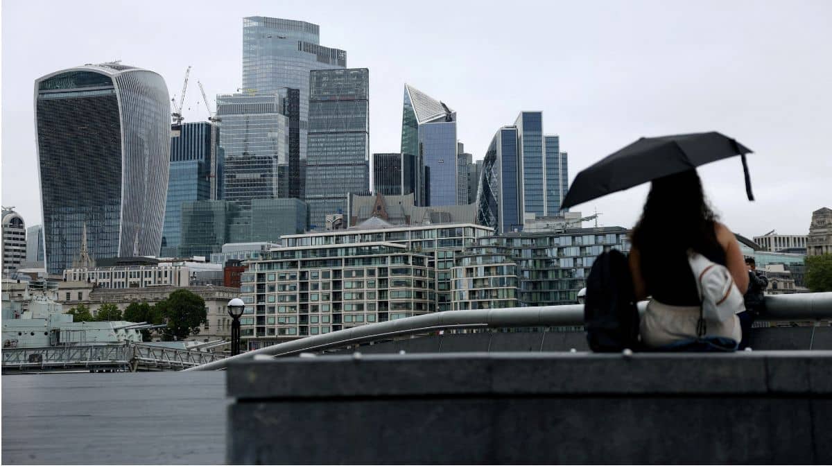 Londoners are quitting the city and moving away. Here's why