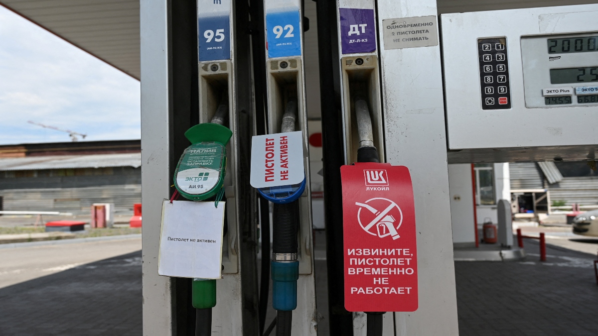 Fast Auto Import Russia turns to Indian gasoline imports as Ukrainian strikes spark fuel ...