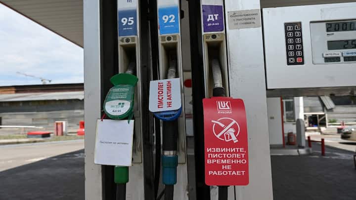 Russia turns to Indian gasoline imports as Ukrainian strikes spark fuel shortages Russia turns to Indian gasoline imports as Ukrainian strikes spark fuel shortages