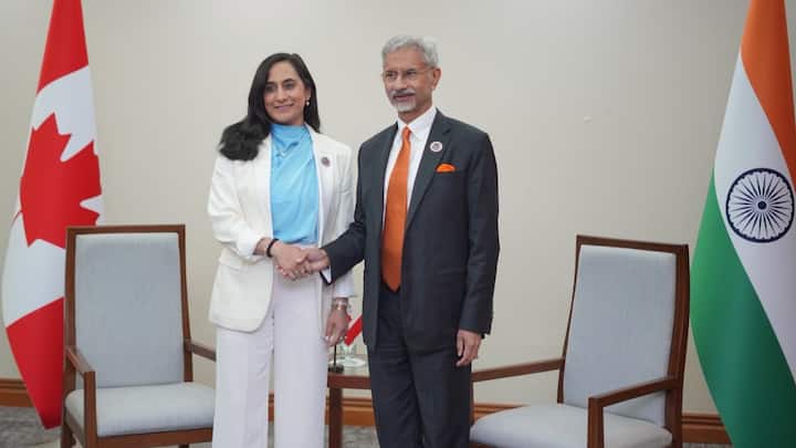 Jaishankar meets Canada's Anita Anand, discusses bilateral cooperation and shared interests Firstpost Image