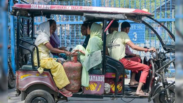 A tap, and the e-rickshaw stops: Delhi govt probes viral Chinese app ...