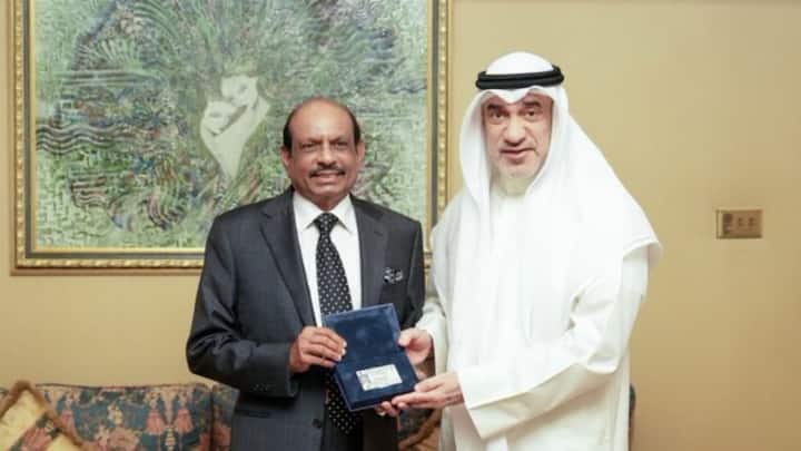 LuLu Group chairman Yusuff Ali becomes first recipient of Kuwait’s 15-year Golden Residency visa LuLu Group chairman Yusuff Ali becomes first recipient of Kuwait’s 15-year Golden Residency visa