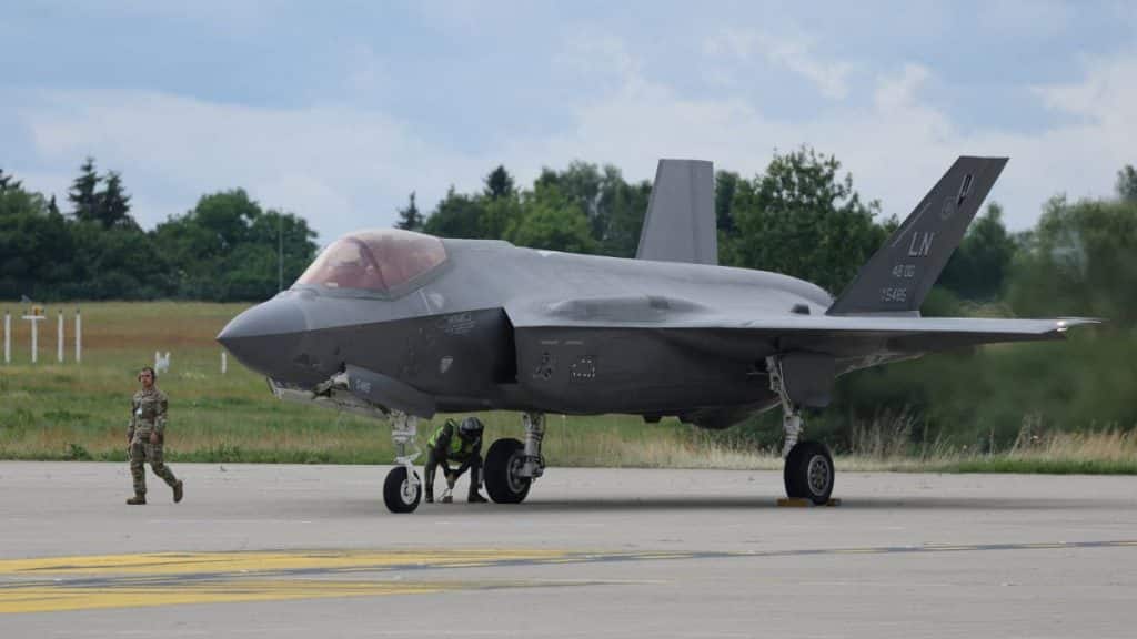 A US Air Force F-35 fighter jet arrives at the International Aerospace Exhibition ILA at Schoenefeld Airport in Schoenefeld, south of Berlin, Germany, June 9, 2026. File Image/Reuters