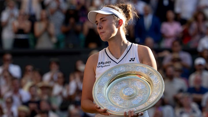 Noskova outlasts Muchova to claim maiden Wimbledon title in thrilling all-Czech final Firstpost Image