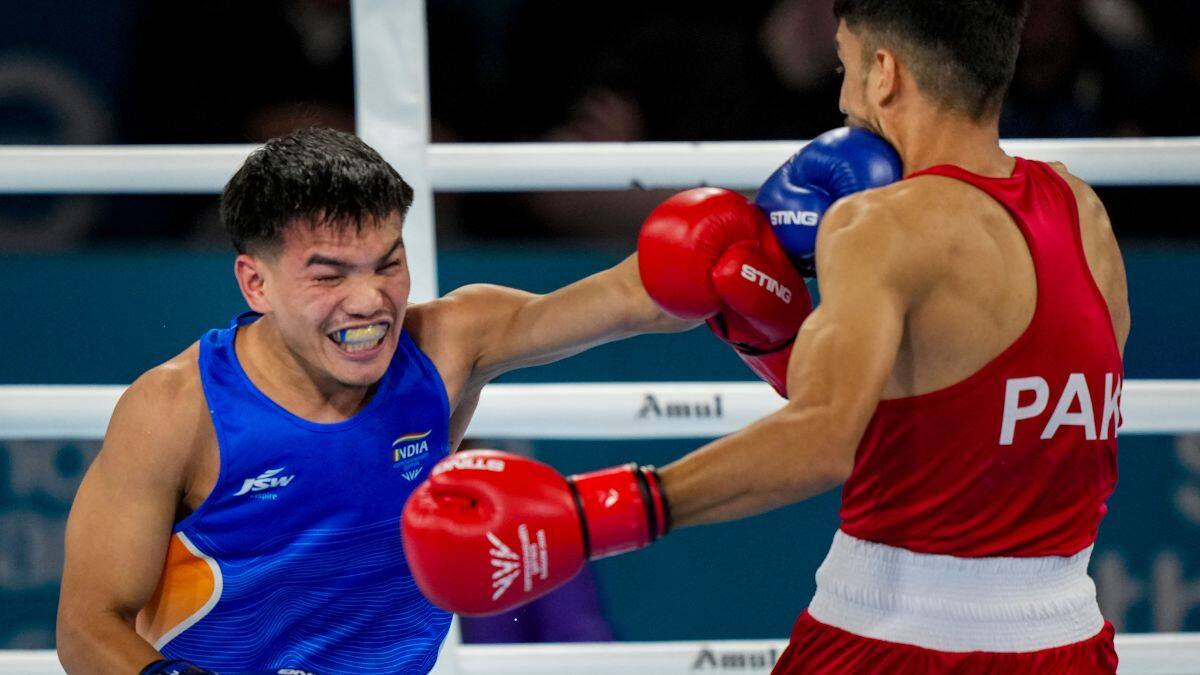 Jadumani Singh Dominates Sumama Rehman in CWG Boxing