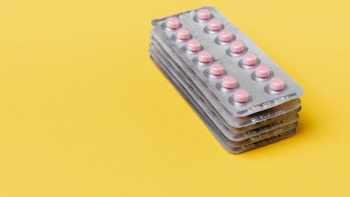 Beyond new antibiotics: Scientists now target the tricks superbugs use to survive Firstpost Image