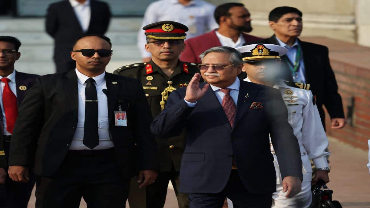 Rücktritt des Präsidenten von Bangladesch: Hat ein Telefonat mit Sheikh ...