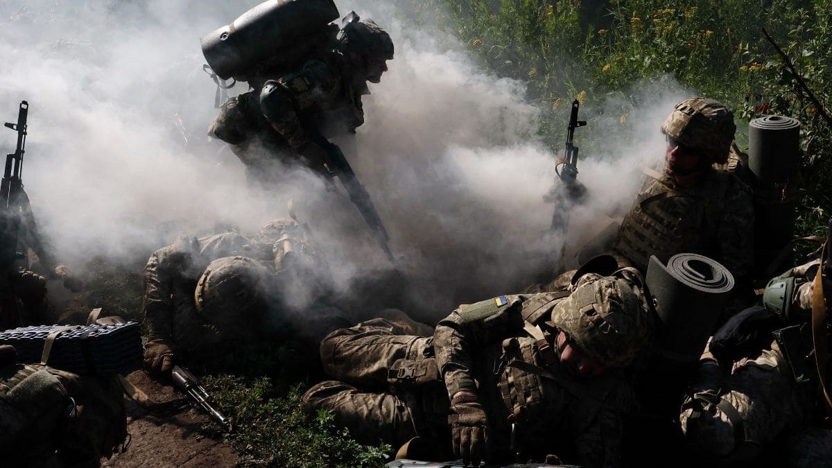 Russia launches ballistic missile attack on Kyiv as fighting continues over Kostyantynivka, 8 wounded