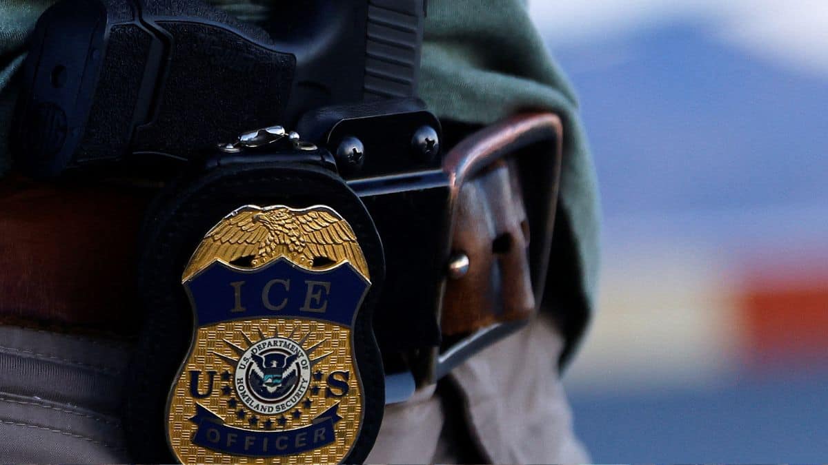 ICE agent fatally shoots man during immigration operation in Houston, FBI launches probe