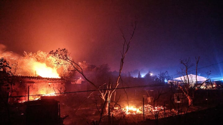 Southern France wildfire forces mass evacuations as 1,700 hectares burn in hours Southern France wildfire forces mass evacuations as 1,700 hectares burn in hours