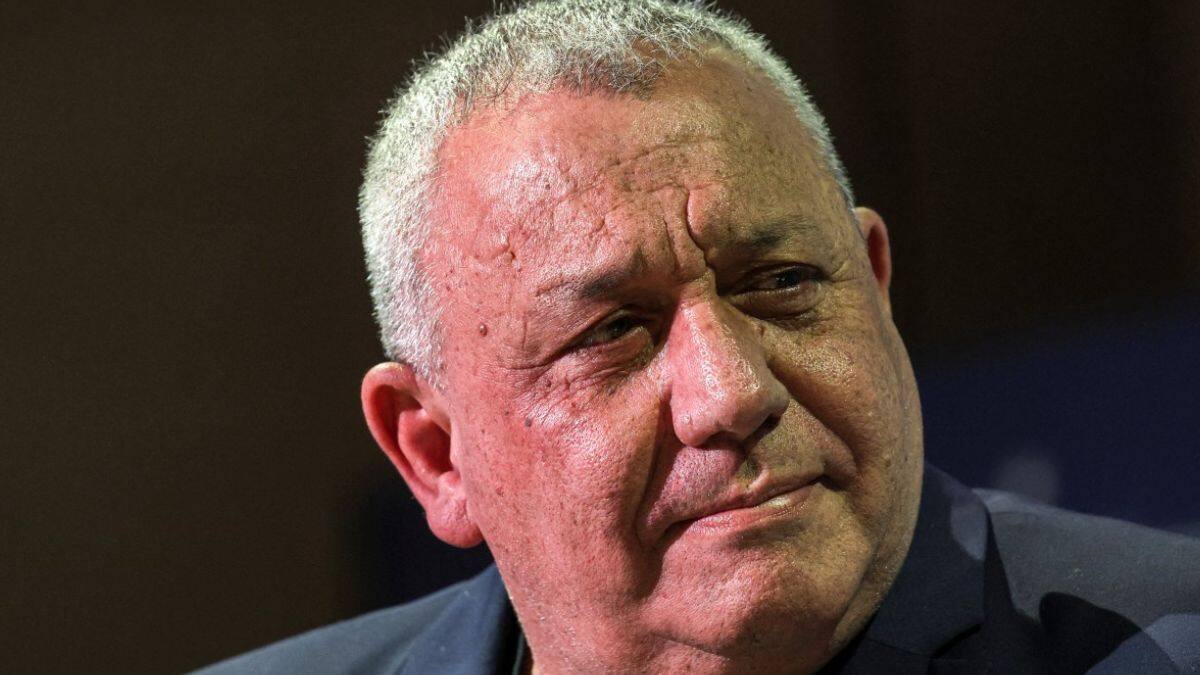 Eisenkot Leads Netanyahu in Israeli Election Polls