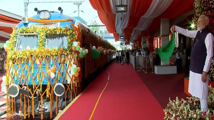 PM Modi flags off India’s first hydrogen train: What makes it so special? PM Modi flags off India’s first hydrogen train: What makes it so special?