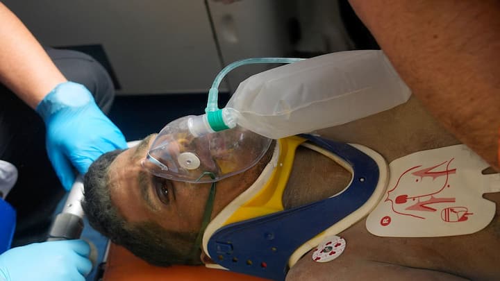 How one man survived under tonnes of rubble for 8 days after Venezuela earthquake How one man survived under tonnes of rubble for 8 days after Venezuela earthquake