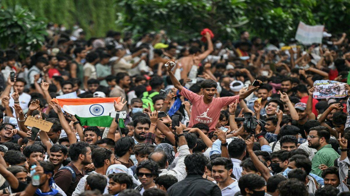 Centre Introduces Strict Anti-Paper Leak Bill