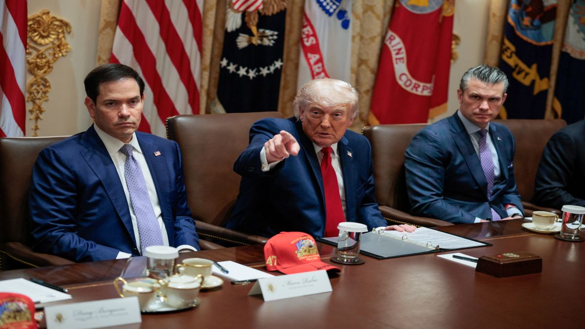 Inside the Oval Office meeting that convinced Trump to ditch ceasefire and ...