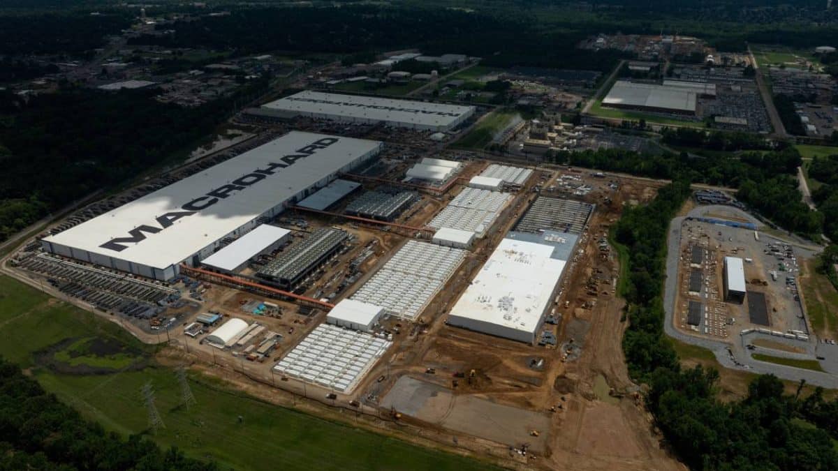 AI Data Centre Hiring Boom Drives Demand for Skilled Trades