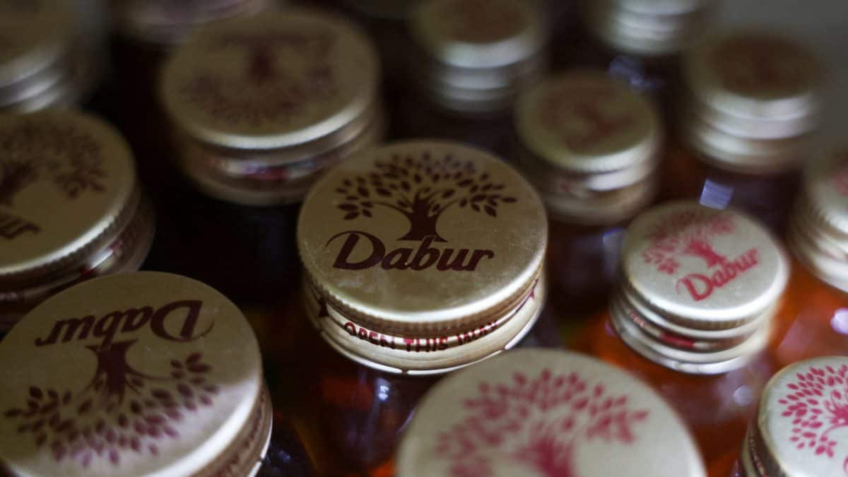 Delhi HC stays FSSAI order against Dabur, offers relief in '100%' claims dispute