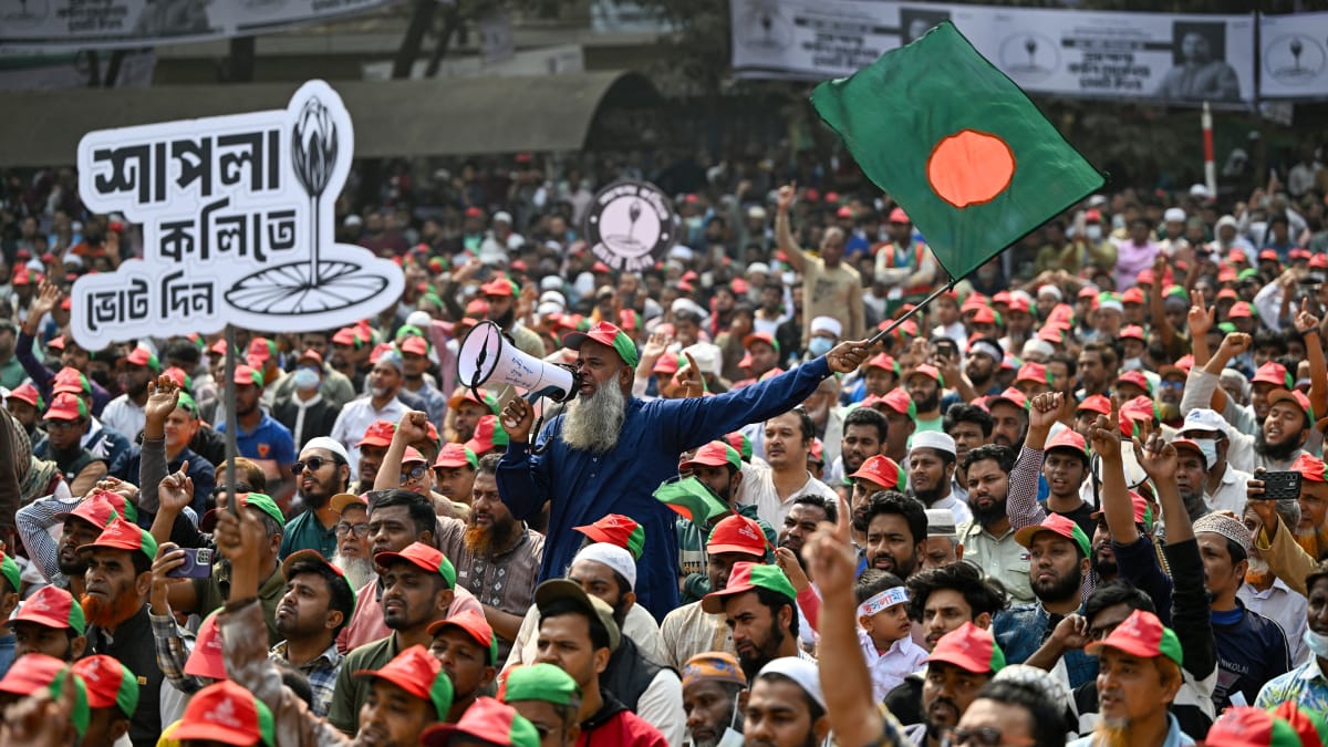 Dial Islamabad for disaster: Dhaka must avoid anti-Delhi, Islamist trap