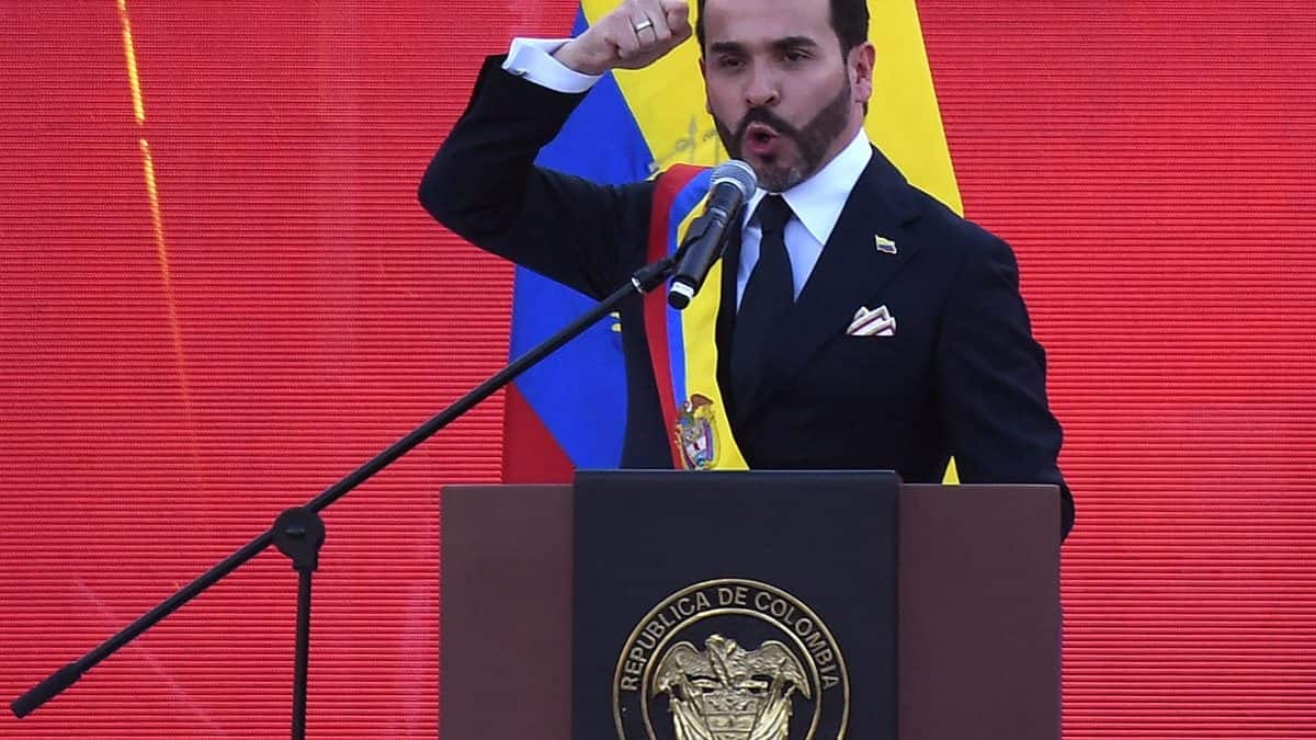Colombia's new president pledges to 'defeat narco-terrorists' in a fiery first speech