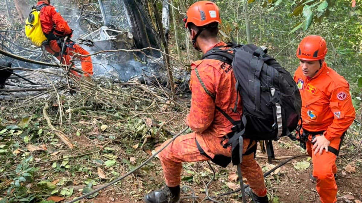 Four killed as helicopter crashes in Brazil's Rio de Janeiro