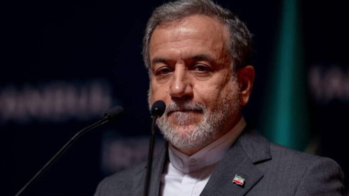 Iran rejects Trump's 'economic warfare' threats as 'failed policies' bring 'further defeat'; Pakistan pushes to revive US-Iran talks