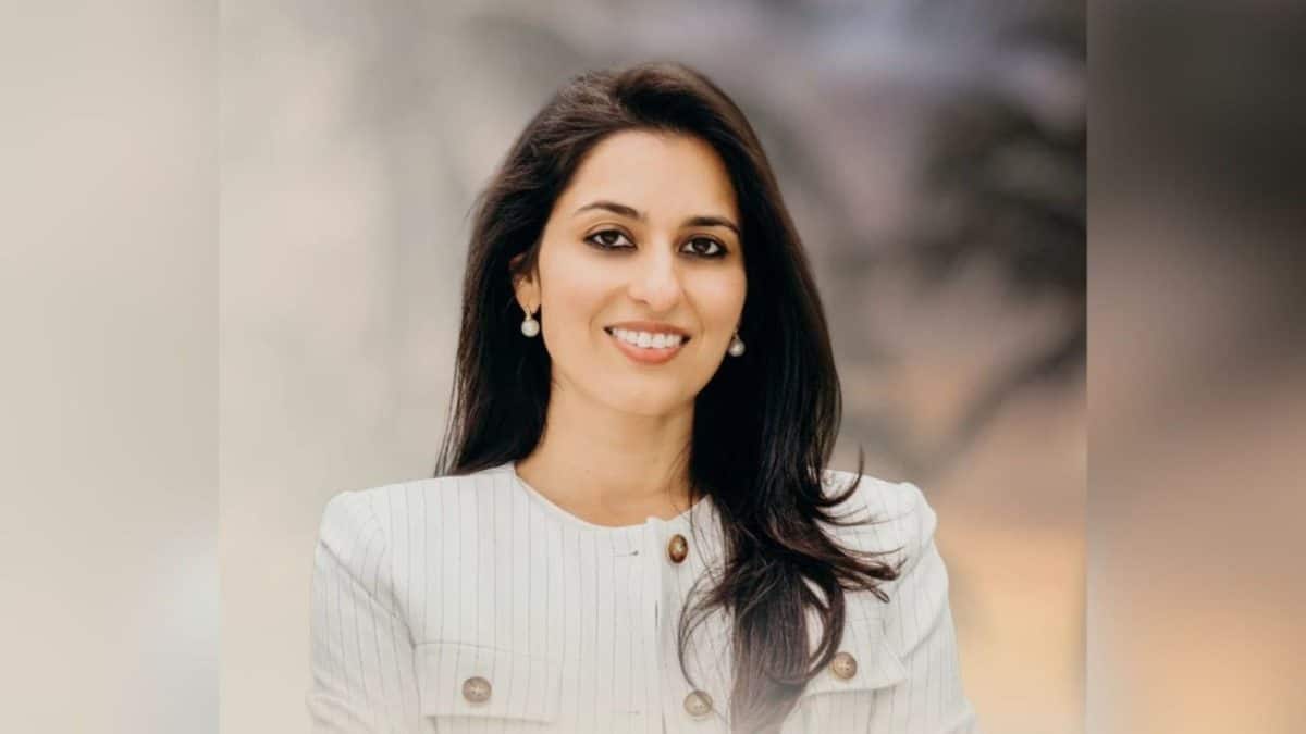 Indian-American educator Pia Dandiya wins Democratic primary in Florida congressional race