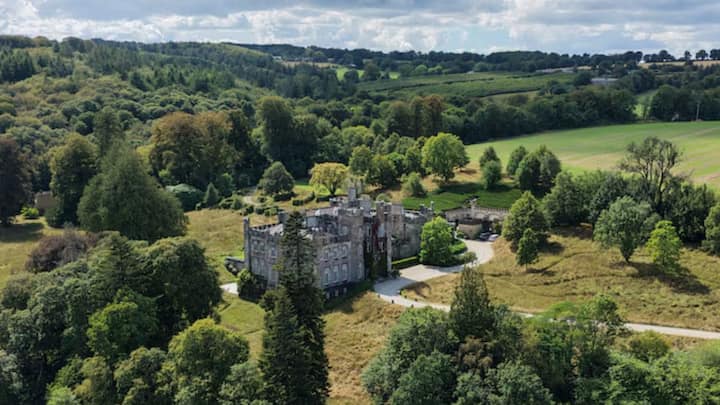 Inside Strancally Castle, the Irish estate Mark Zuckerberg just bought ...