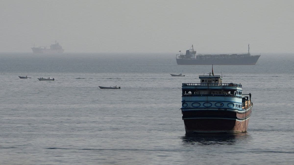 Iran says it agrees with Oman on Hormuz shipping route map amid US standoff