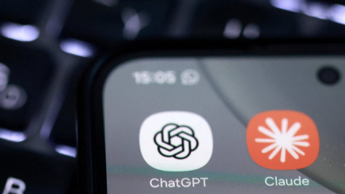 ChatGPT loses AI prompt share as Gemini and Claude gain