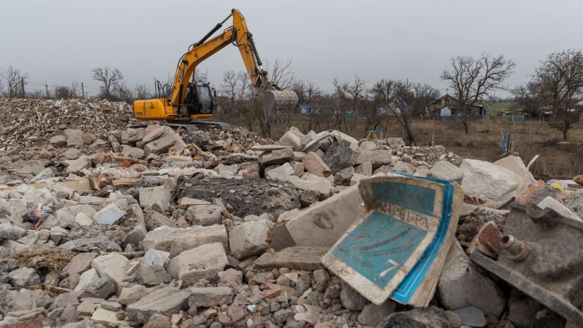 Russian strikes destroy 12 million books in Ukraine ahead of new school year