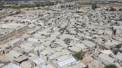 This picture shows a general view of tents of displaced Palestinians in Al-Mawasi area of Khan Yunis in the southern Gaza Strip on September 25, 2026. AFP