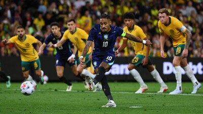 Raphinha picked up the issue during Brazil's 4-2 victory over Australia, a match in which he found the net from the penalty spot before being substituted. Image: AP