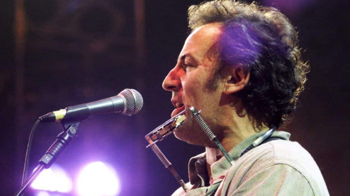 Bruce Springsteen brings political 2026 tour finale to YouTube streaming
