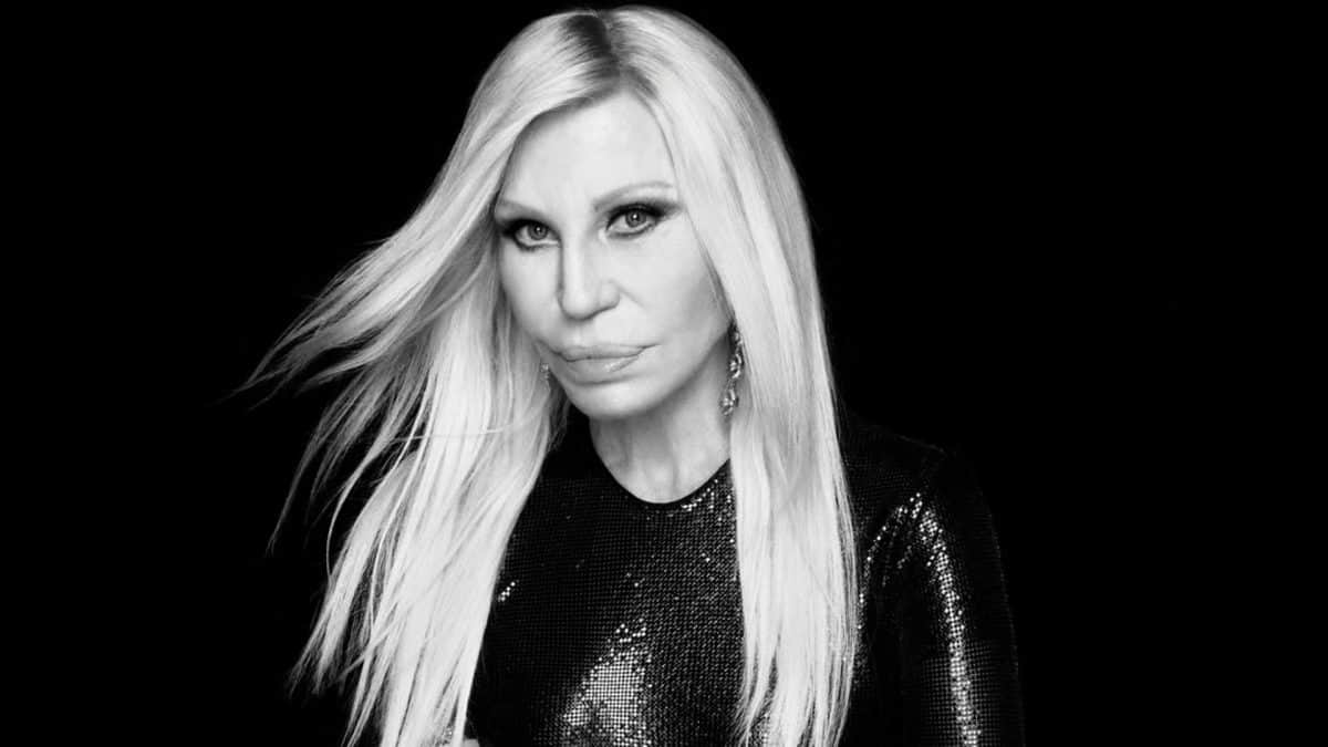Donatella Versace Announces Independent Fashion and Beauty Venture