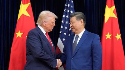 US and China do not have a friendship; they do not have trust. They do not even have an alliance. They have something more cold-blooded: mutual indispensability. (AP)