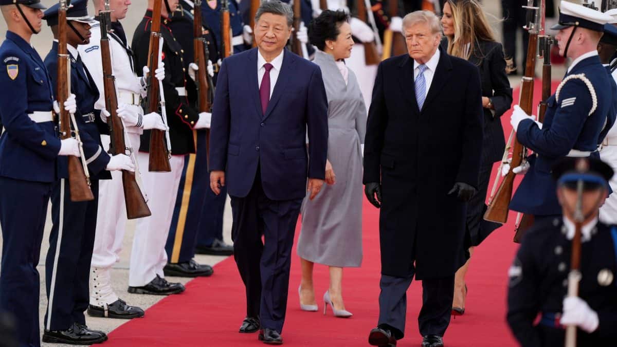 Trump Courts Xi as Congress Warns Over China