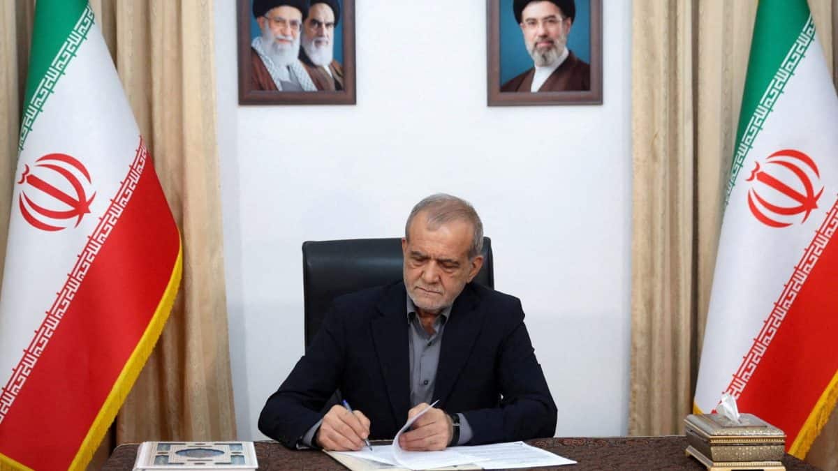 Iran Proposes Seven-Day Plan to Reopen Hormuz, Resume Talks