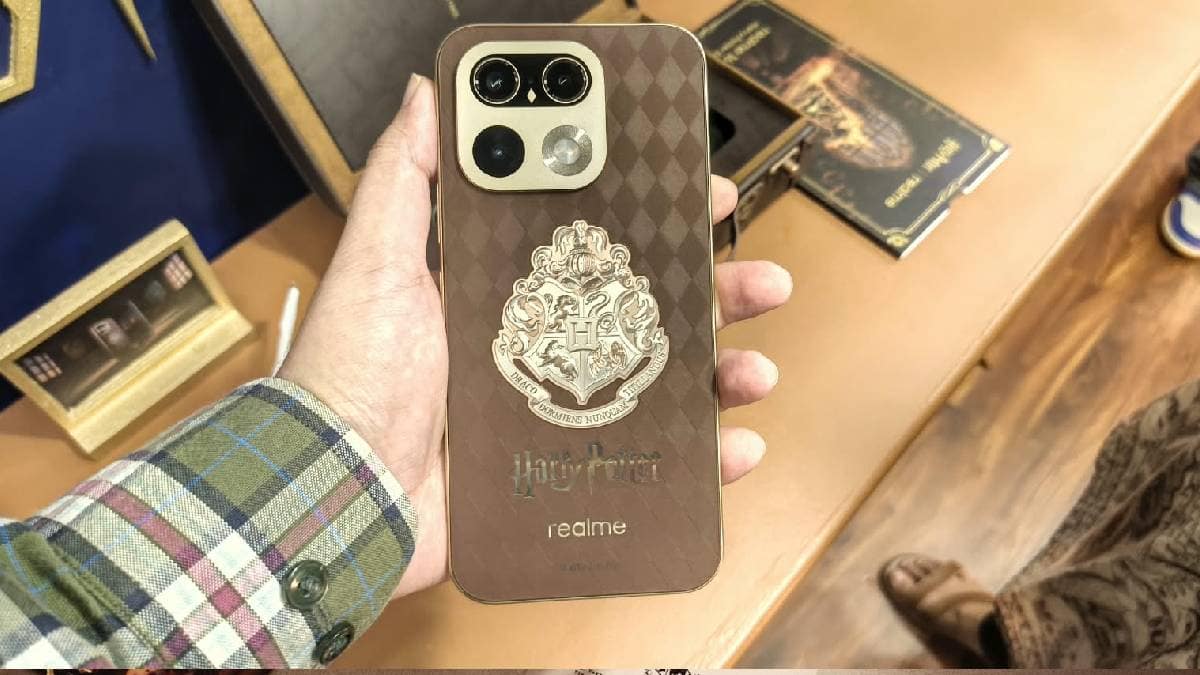 Realme launches Hogwarts-themed 16 Pro and Buds T500 Pro editions