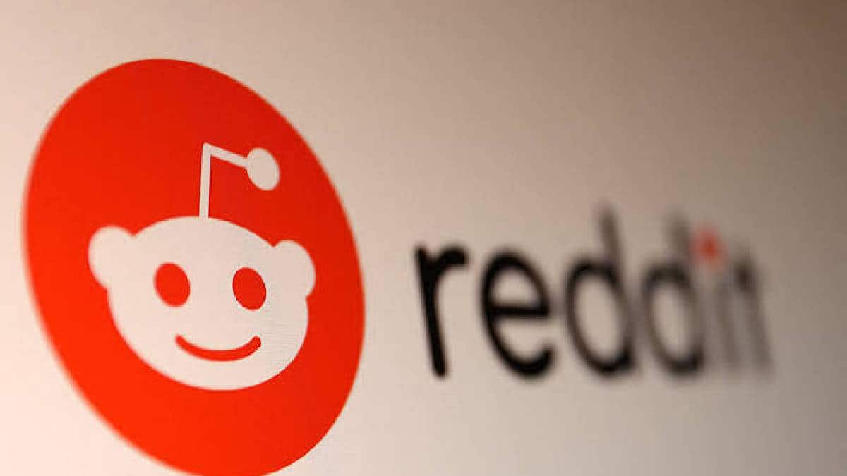 Reddit Co-Founder Calls for Clearer Discussion of AI Risks