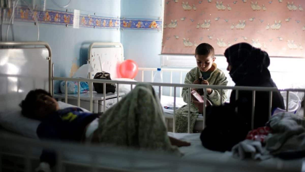 Childhood Cancer Survivors Face Long-Term Health Effects After Treatment