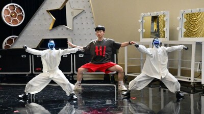 Chinese robots dancing (Photo: AFP)
