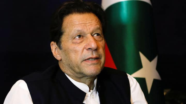 PTI long march: Imran Khan supporters head for Islamabad as Pakistan ...