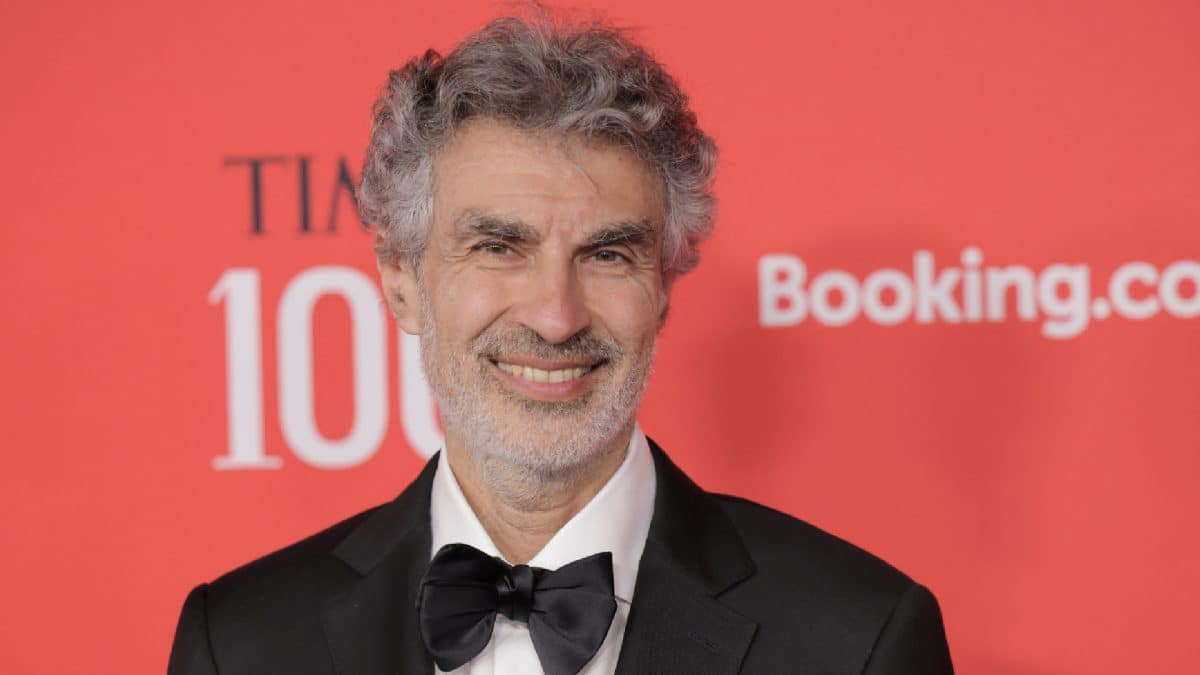 AI pioneer Yoshua Bengio warns humans are ‘losing control’, calls for global action on AI safety