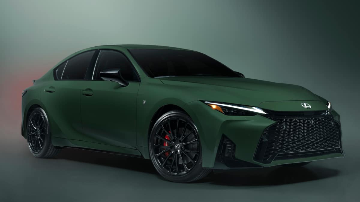 Lexus revives IS sedan in show-stopping green exterior; only 350 units will wear the shade