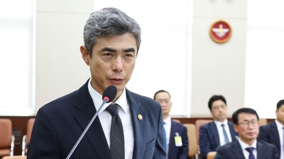South Korea's Defence Minister Kang Shin-chul (L) speaks during a parliamentary defence committee hearing on the landmine explosion accident in the DMZ, at the National Assembly in Seoul on September 29, 2026.