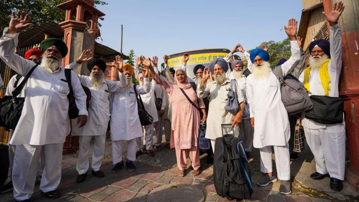 Pakistan stops over 100 Sikh pilgrims from travelling to India for Hemkund Sahib